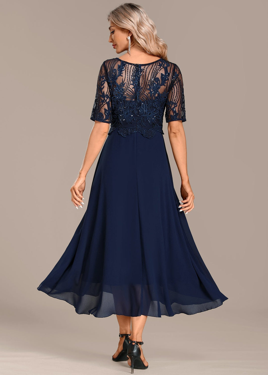 Isabella™ Elegant Lace Midi
