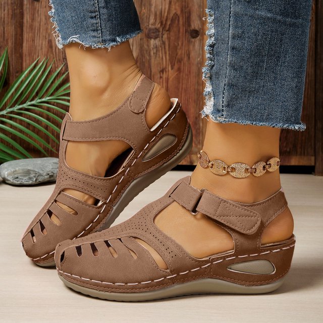 Delphine™ | Closed-Toe Wedge Sandals