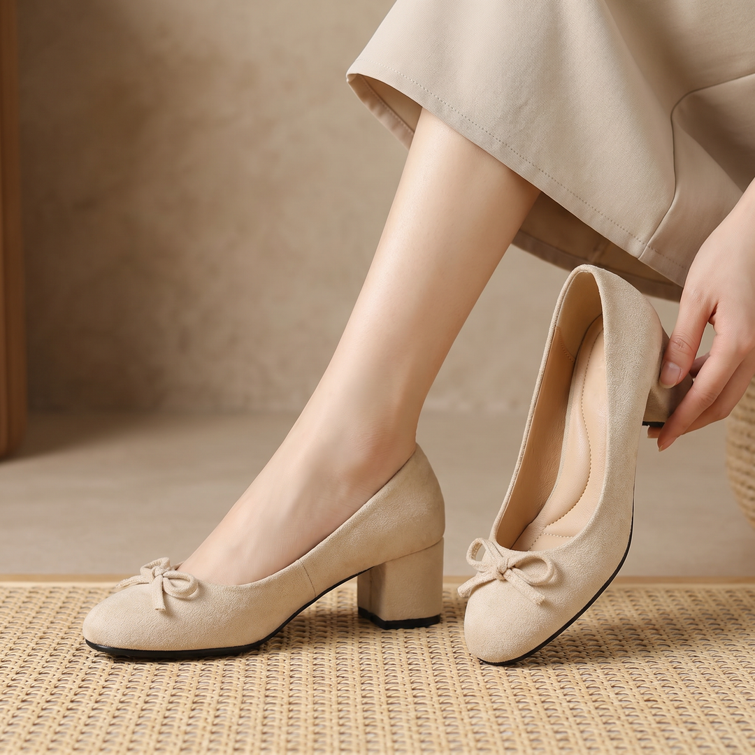 Eleanor™ | Bow Block Heel Pumps